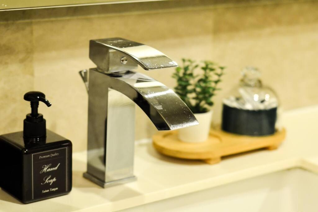 Kl Dorsett Damas Urban Garden Suite-f-parking, Self C-in Pangsapuri *